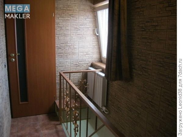 танхауз с гаражом 80 кв м.