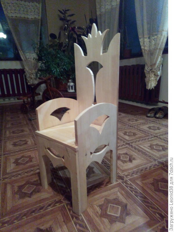 Спасибо, Юля. Идей много, все хочется сделать. Сегодня в свой  день рождения, время не теряя зря. Сделал внучке, стульчик - трон.