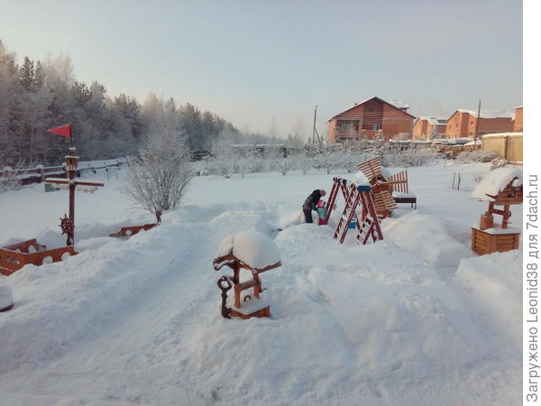 уже несколько лет стоят.