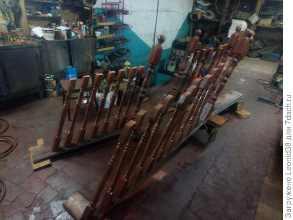 а здесь этап сборки лестницы