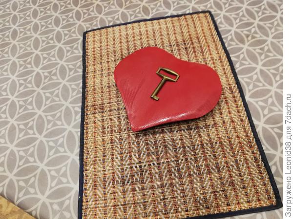 сделал серию сердечек