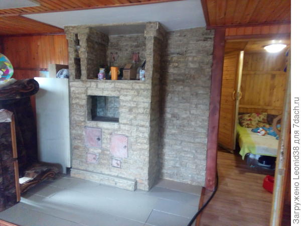 А сын, юрист по образованию.