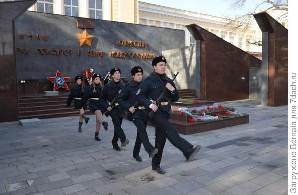 Пост N1, фото с сайта гимназии 1 Новороссийска.