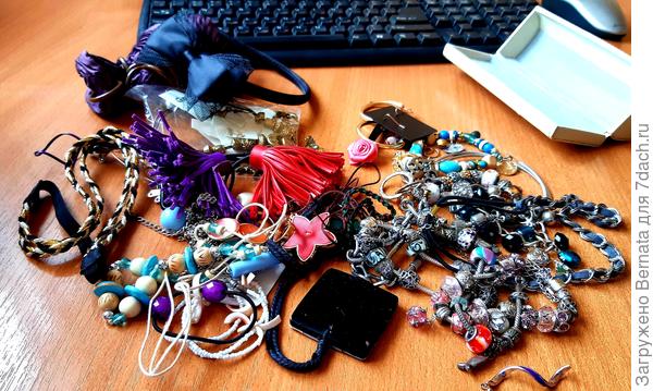 Это лишь минимальная часть того боХатЬства,  что у меня валяется и ждёт своего часа:)