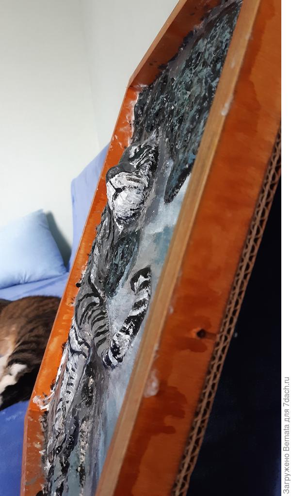 Картон пристрелен к рамке