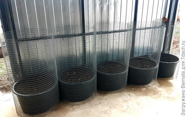 Есть и такие, это под огурцы по 60 литров