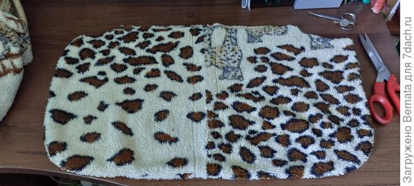 ...поэтому его нужно было просто развернуть и мешок-наволочка уже готов