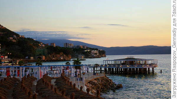 Кафешки в море