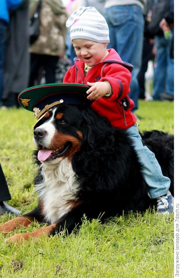 Айкуша и не знакомый ребенок