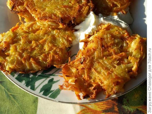 драники из моркови и картошки