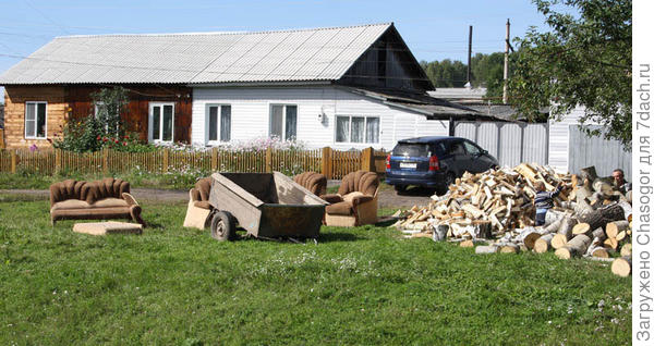 привезли мебель