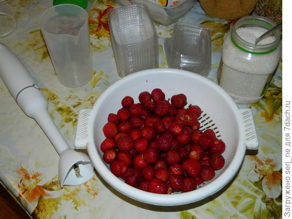 Подготавливаем ягоды