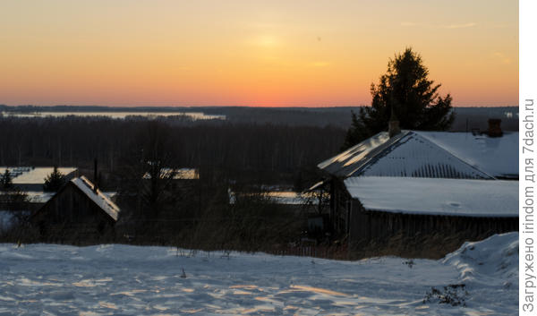 Солнышко убежало за горизонт