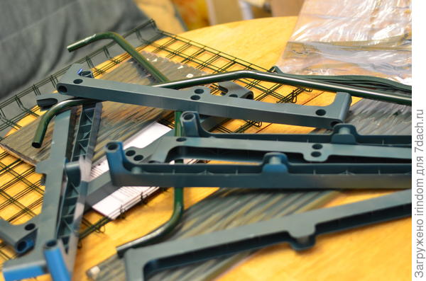 компактно упакован