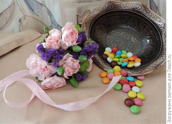 Улыбок и здоровья, Яна !