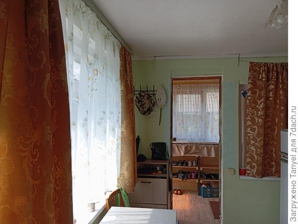 Из кухни к коридор