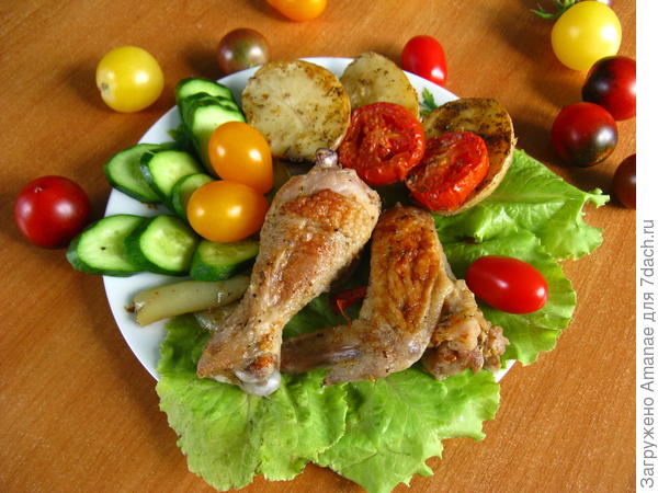 Курочка с маринадом Махеев. Для первого этапа, а теперь уж победителям покушать :)