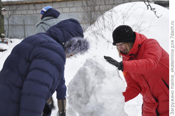 Лепим снеговика