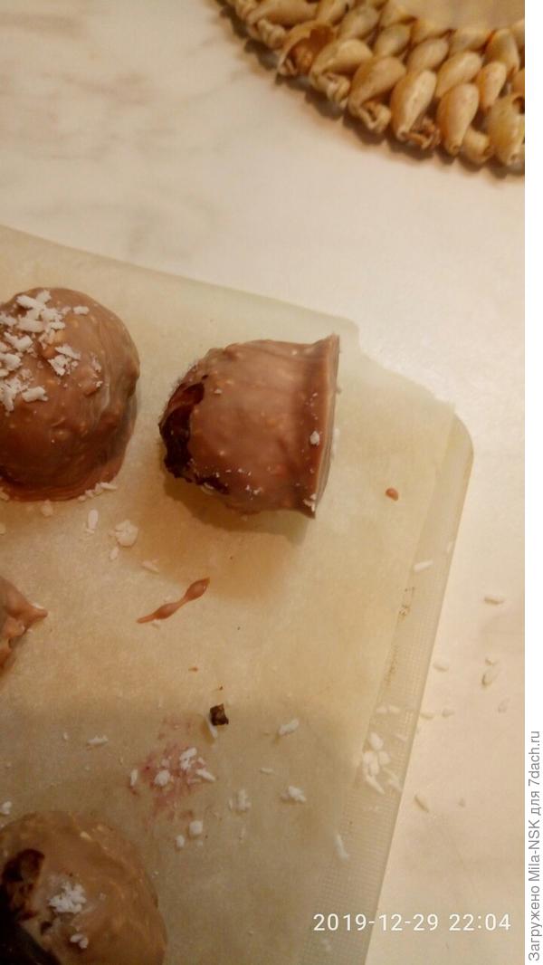 Конфеты из кокосовой стружки в шоколаде. Пошаговый рецепт с фото () Конфеты из кокосовой стружки в шоколаде. Пошаговый рецепт с фото