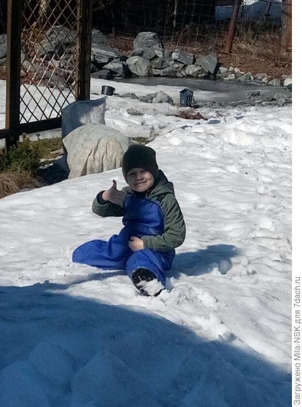 С внуком набегались, наигрались в футбол