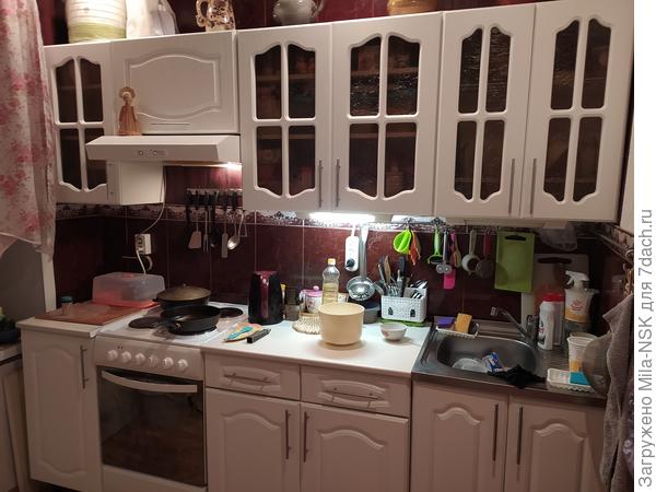 Моя новая кухонка. (Пардон за домашнюю обстановочку)