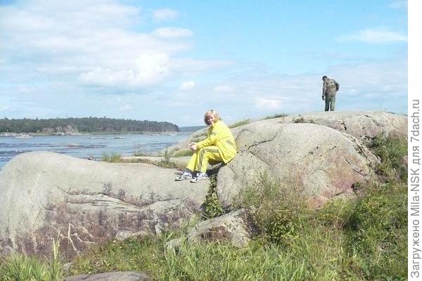 Вот такими камушками пытались остановить беглянку.