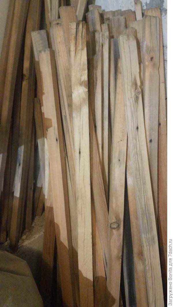 И еще кучка, тоже обструганных на станке. Тоже придумаю, куда использовать