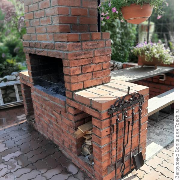 Стол и лавки