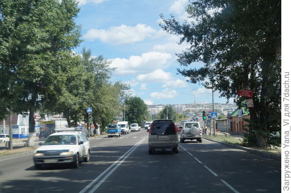 в городе