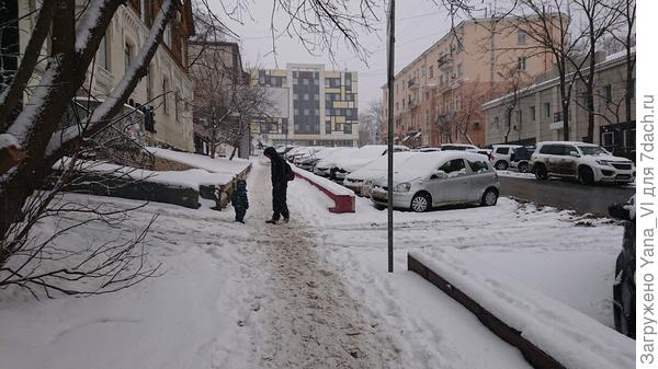 Похоже домой опять пойдём пешком...