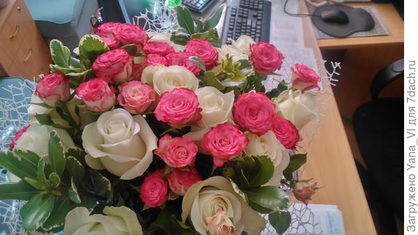 Нежный букет для прекрасных семидачниц ;)