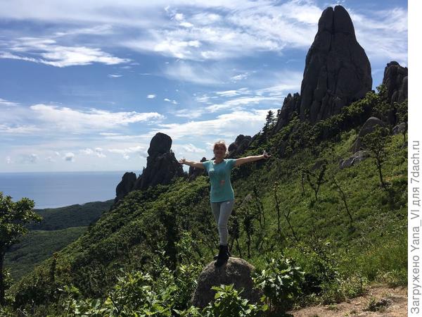 Вот так гребень выглядит со стороны...