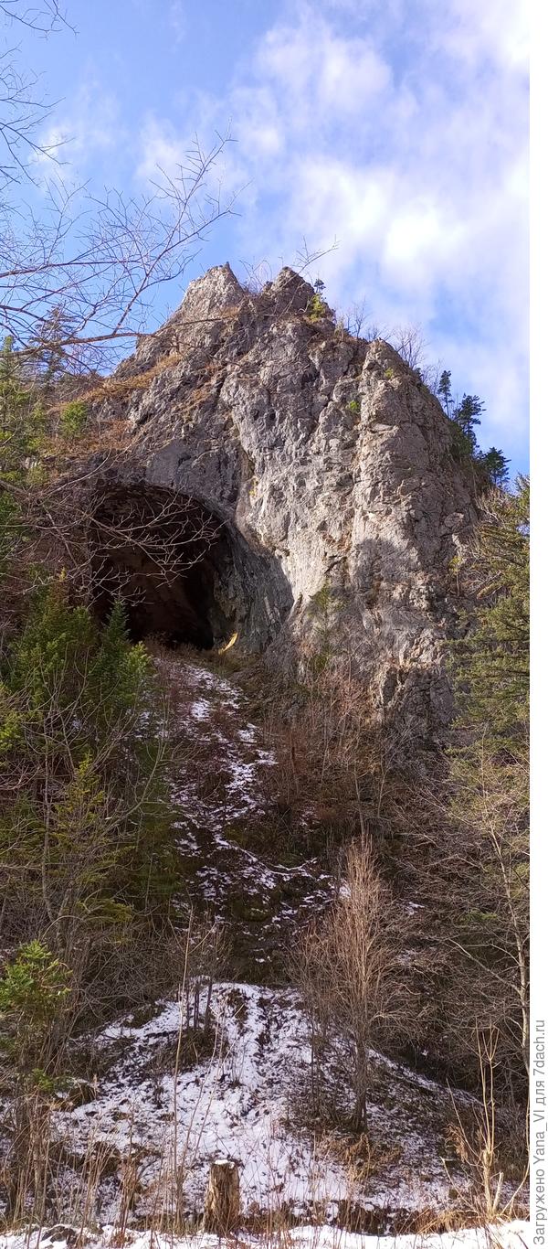 Нашли :) вместе с приключениями, конечно, куда же без них...