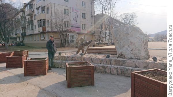 Фигурка горняка (или шахтёрам, точно не знаю).