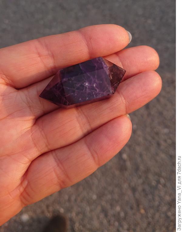 Купила аметист дочке в подарок.