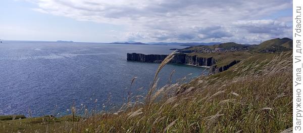 Вот так очень нравятся :) снизу море, сверху - другое...везде волны под ветром