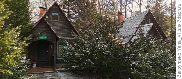 Дочка мне сделала подарок. На выходные ездили &quot;подзяряжаться&quot; энергией и красотой вот в такое сказочное место. Турбаза в глухой тайге, связи нет, людей нет :))))) воздух и вода чистейшие,, просто хрустальные. Полный релакс :)