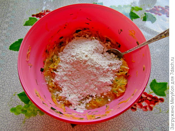 Кабачковые вафли - пошаговый рецепт с фото () Кабачковые вафли - пошаговый рецепт с фото