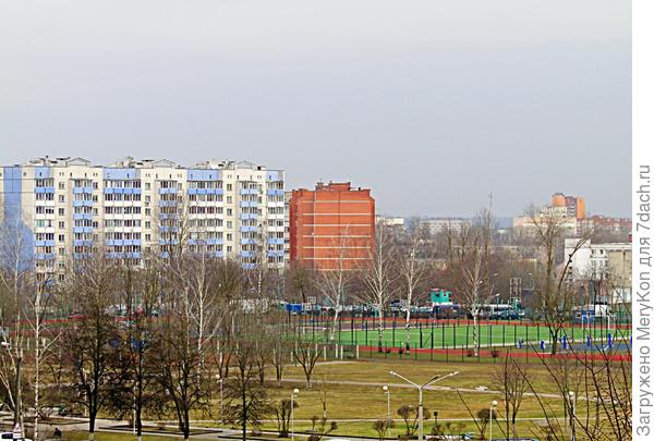 Первоапрельское весеннее утро в городе.