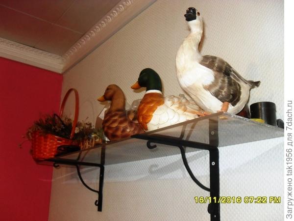 У меня есть такие, а бывают еще с завитушками