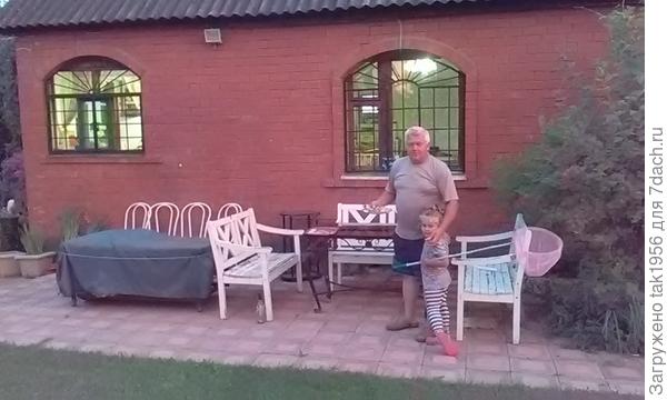 Год назад, мощение как новое