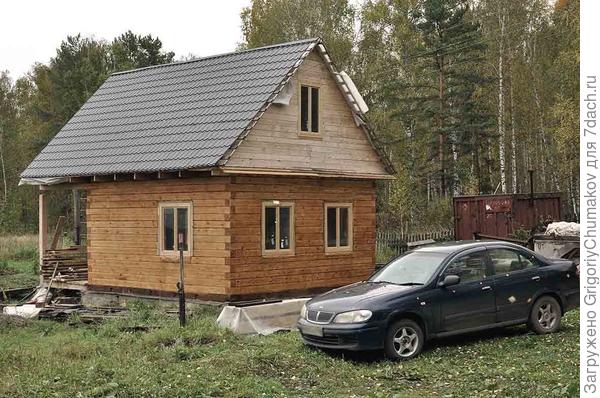 Окрашенный дом с окнами