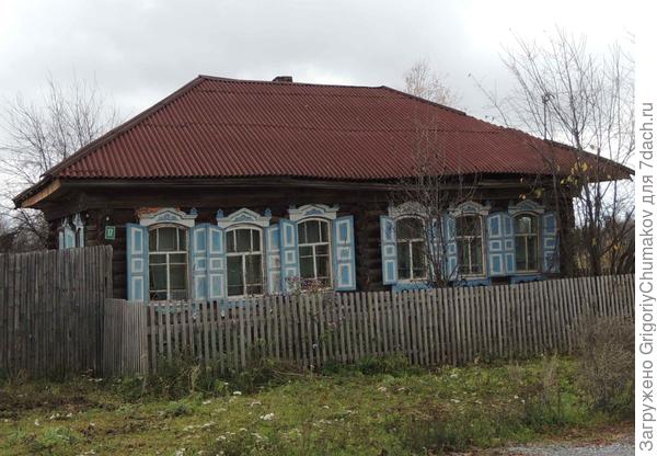 Первый встретивший нас дом