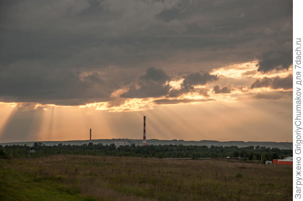 Чуть крупнее &quot;Словно Бог обращается к людям&quot; :)