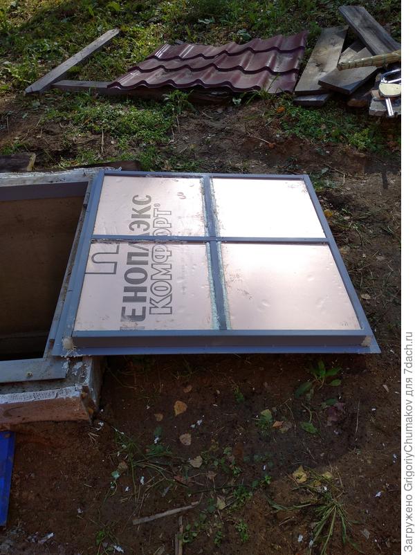 Распор монтажной пеной