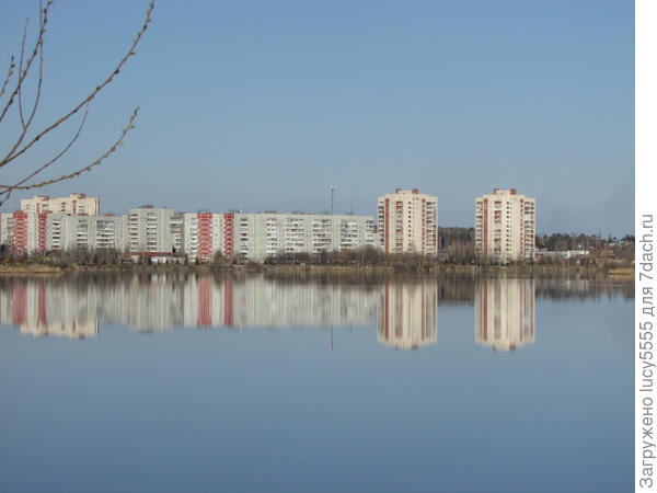 на озере - полный штиль