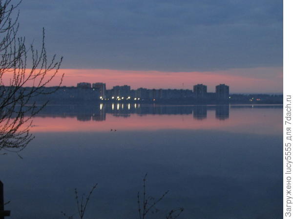 не спалось, половина четвертого утра, скоро рассвет