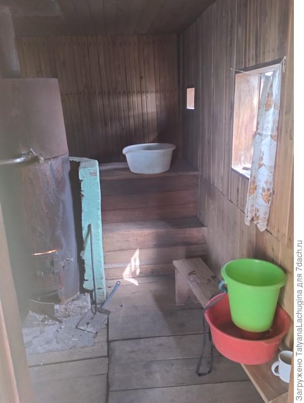 Предбанник правда ужасный.