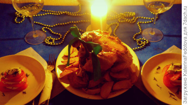 ужин курочка и картошка и салат капрезе