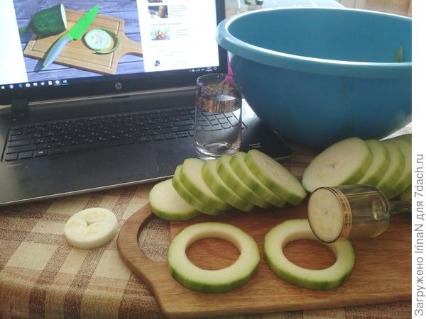 Рюмка-то пригодилась!